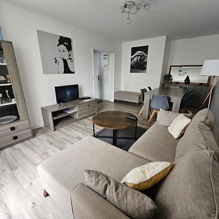 Charmant Pied-A-Terre Entre Paris Et Disneyland - Rer A Et E Apartment Villiers-sur-Marne Exterior photo