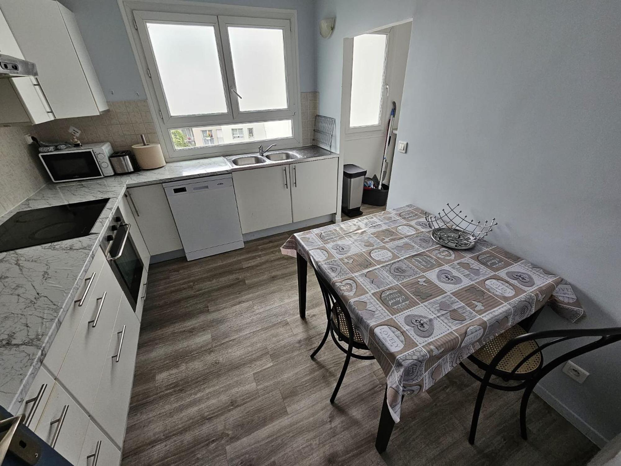 Charmant Pied-A-Terre Entre Paris Et Disneyland - Rer A Et E Apartment Villiers-sur-Marne Exterior photo