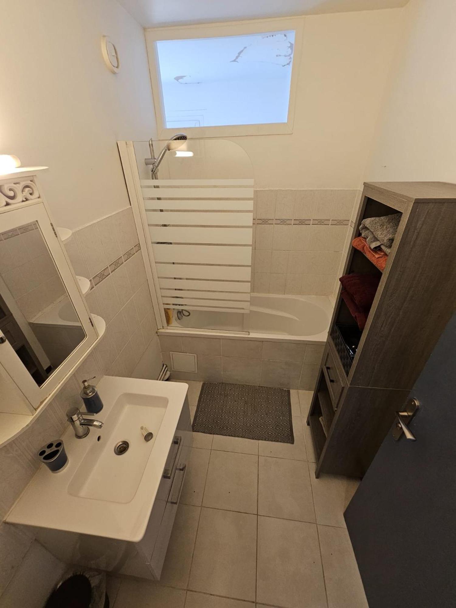 Charmant Pied-A-Terre Entre Paris Et Disneyland - Rer A Et E Apartment Villiers-sur-Marne Exterior photo