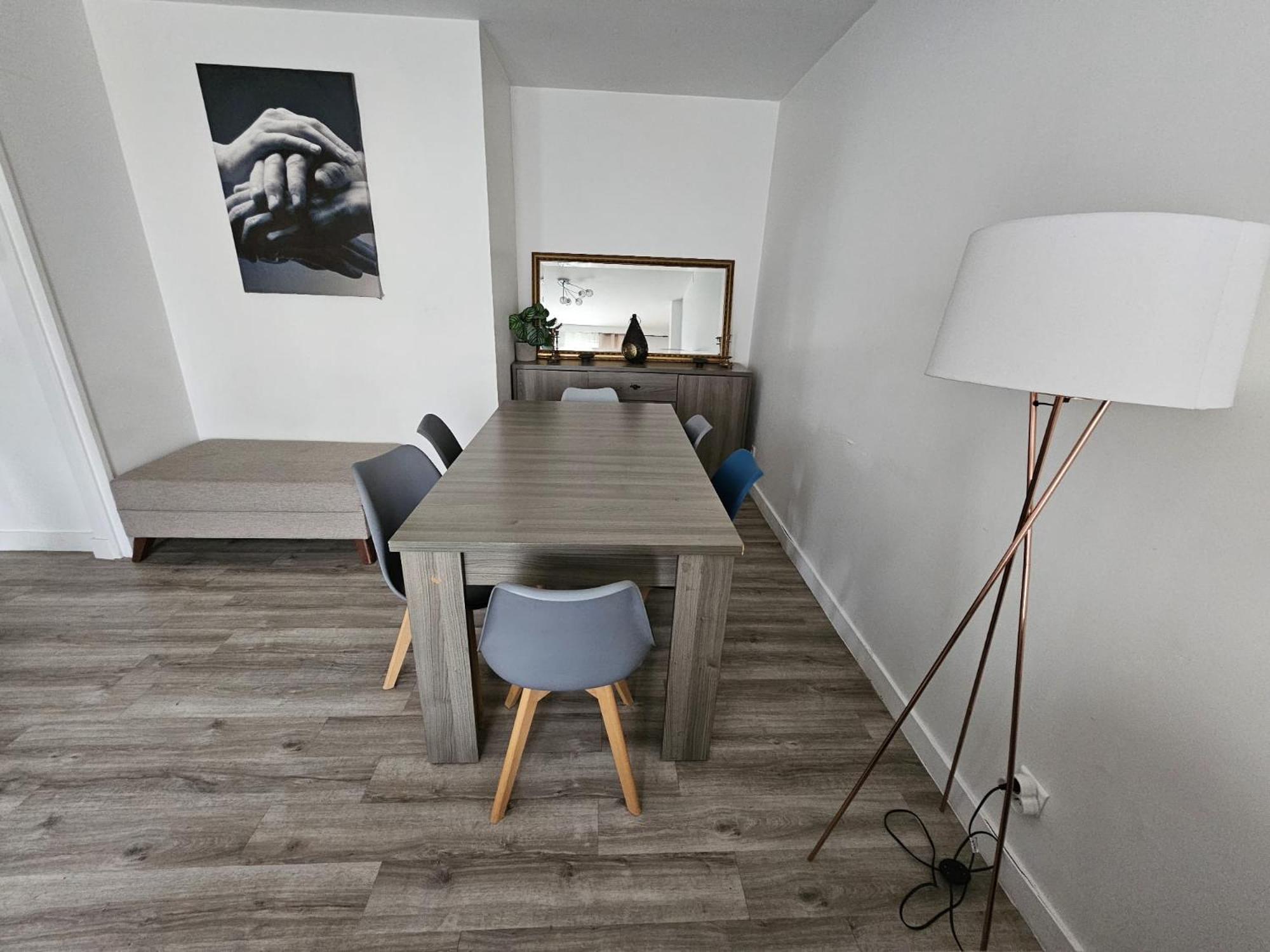 Charmant Pied-A-Terre Entre Paris Et Disneyland - Rer A Et E Apartment Villiers-sur-Marne Exterior photo